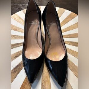 Stuart Weitzman Black Leather Pointed
,/ Black Women's Heels, Size: 7M